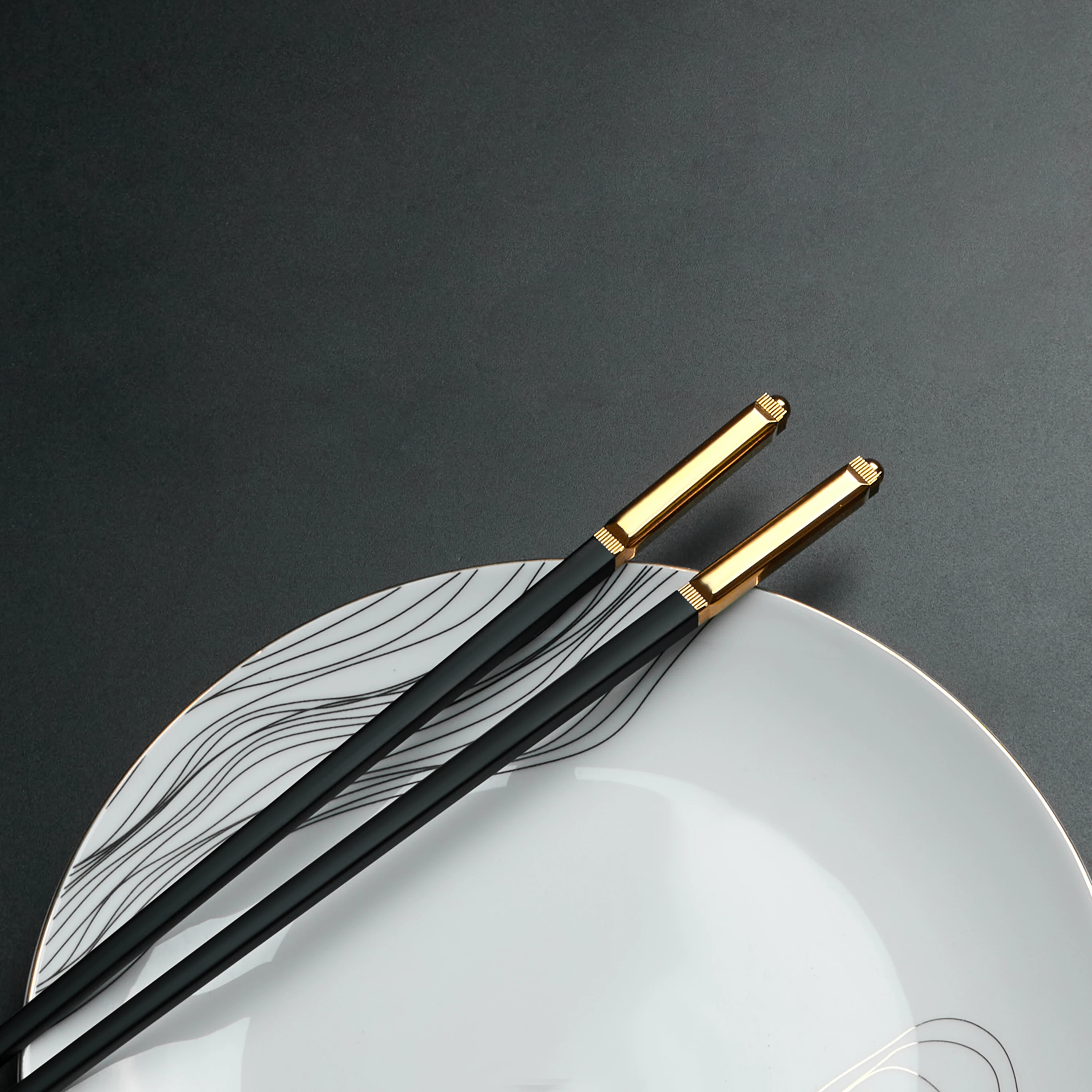 Stock Most Expensive Matte Gold Double Pointed Japanese Luxury Oem Fancy Chopsticks Gold Fibre Glass Chopsticks