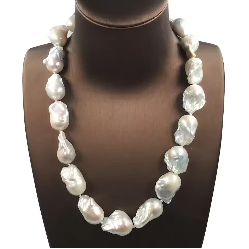 Fashion Elegant Luxury Round Shape High Shine Eco-friendly Women's Wedding Gift Box Daily Jewelry White Pearl Necklace