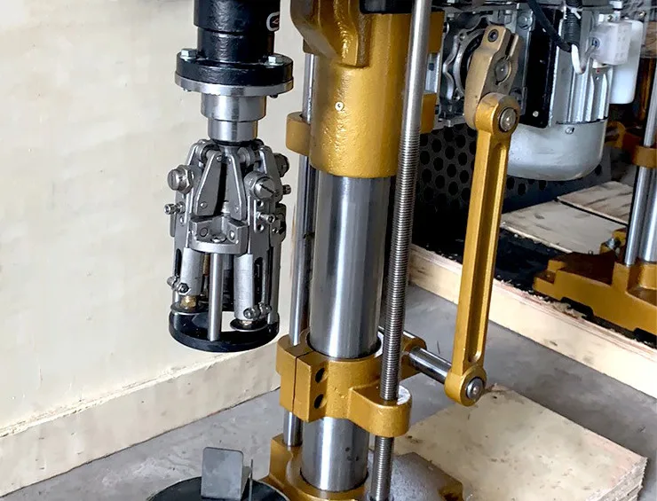 Factory Price Semi Automatic Single Head Aluminum Lid ROPP Sealing Capping Machine for Beverage Olive Oil Bottle