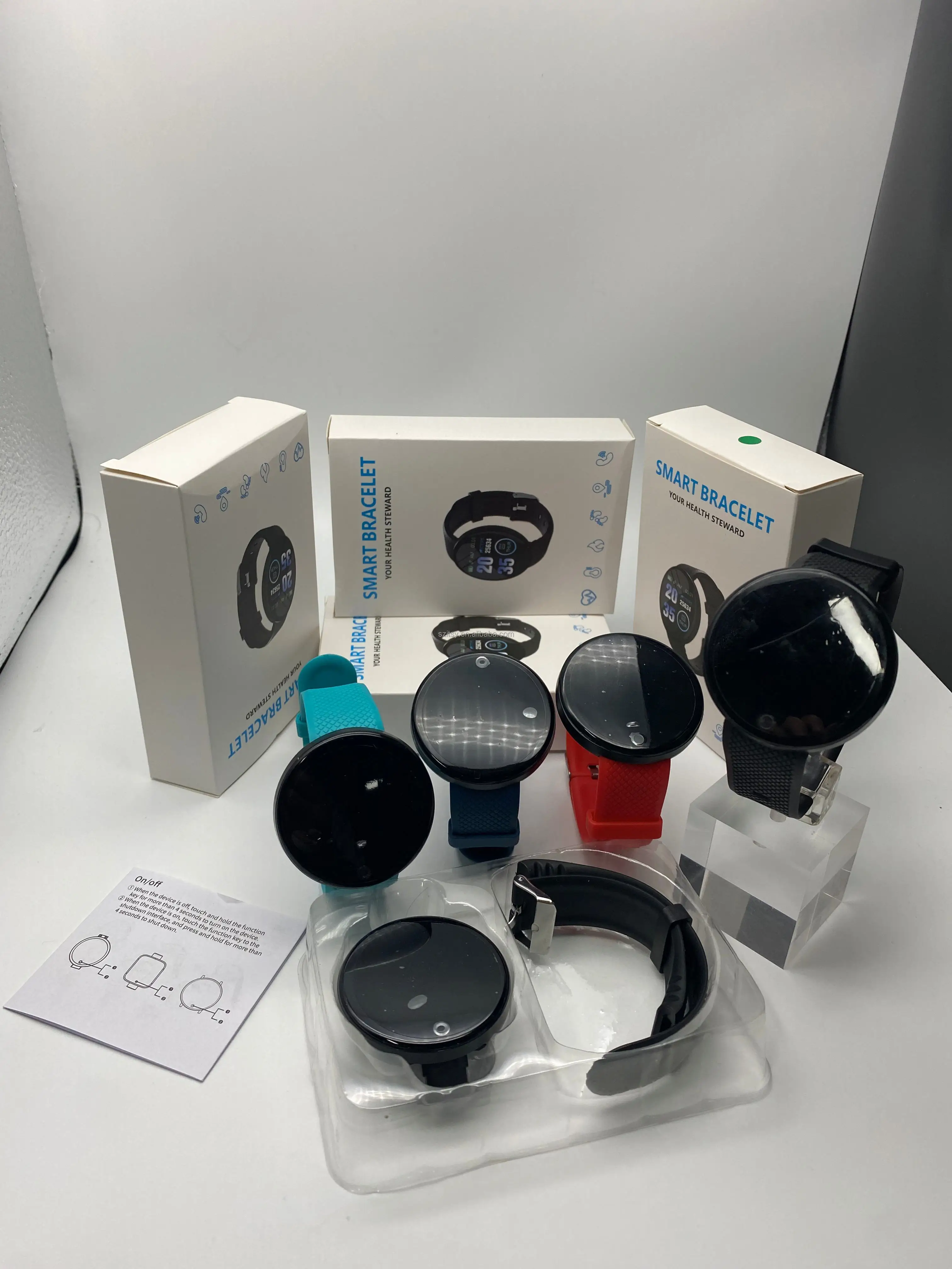 2023 New Smart Watch D18 Round Screen Smart Bracelet With Hd Lcd Screen