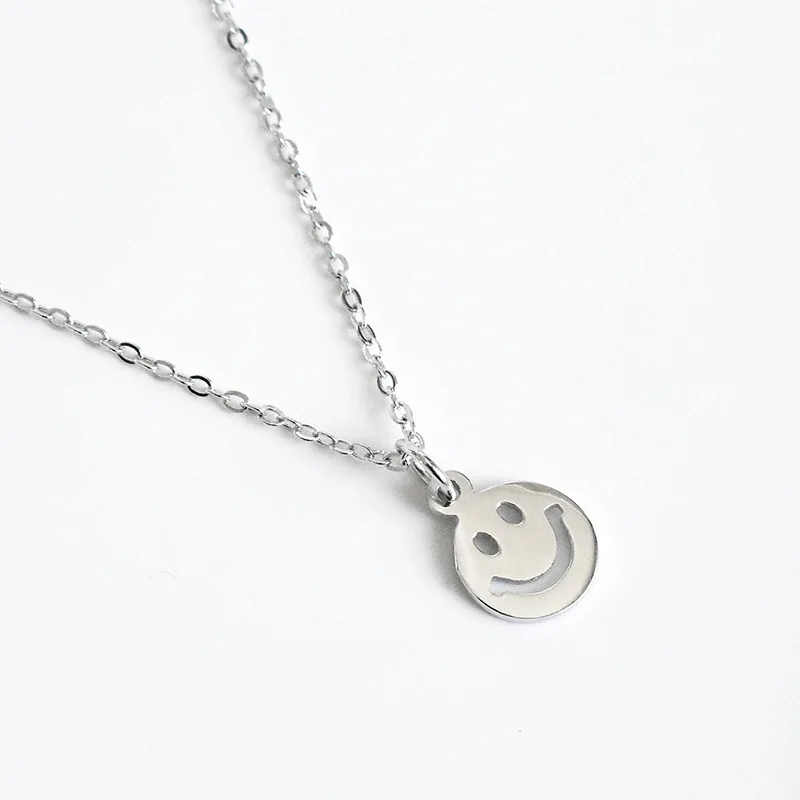 Round Smiley Face Pendant Necklace 