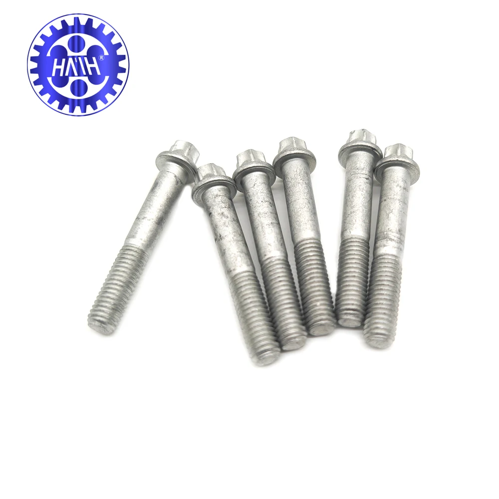 collecterまとめ出品 20799762 04291729 Cylinder Head Excavator Spare Parts Fit