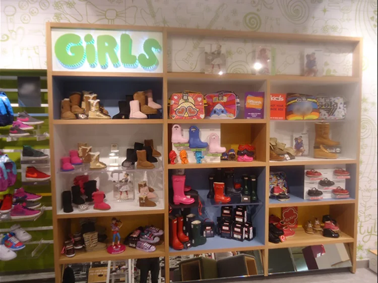 Magasin de chaussures Design D'intérieur Idées Bébé Chaussure