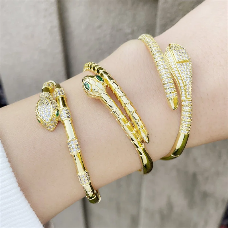 Best-Selling Trendy Gold-Plated Brass Snake Bracelet With Shiny Zircon Snake Tail Pearl Main Stone Bangle Jewelry