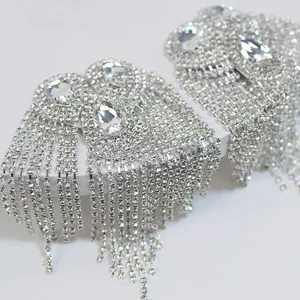 Luxury Custom Reusable Breast Petals Dragonfly Beaded Diamond Tassel Nipple Cover Crystal Sticky Sexy Nipple Stickers for Party