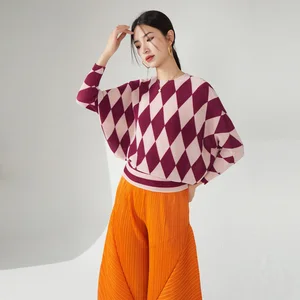 High Quality Women's Vintage Casual Shirts Fashionable Loose Pleated Miyake Tops Stretch Geometric Design for Spring Summer