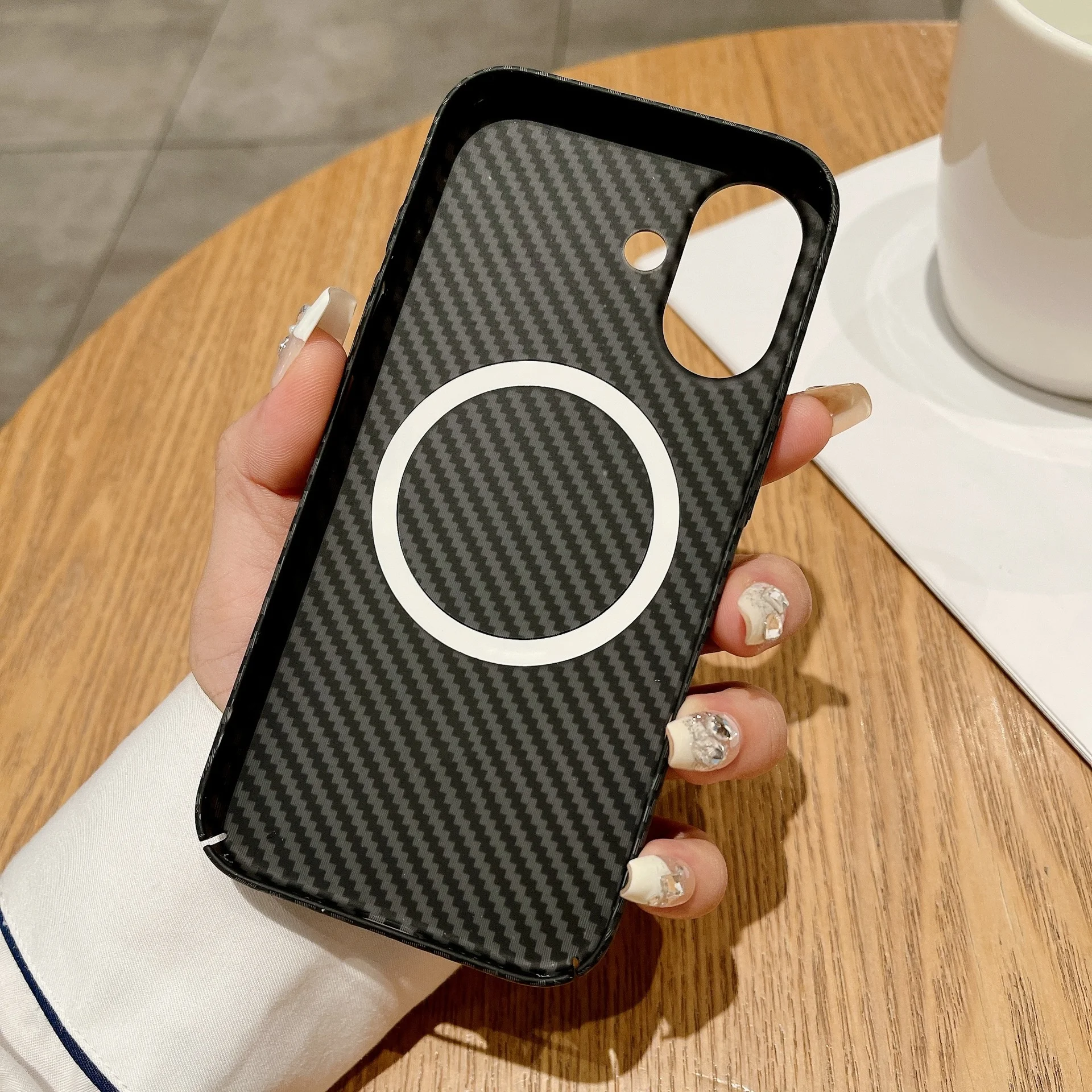 product laudtec customize carbon fiber texture phone case built in magnetic hard pc shell mobile protective phone cover for iphone 17-4