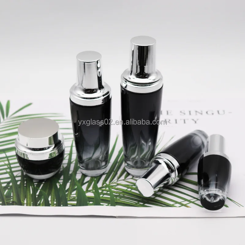 Cosmetic glass packaging set special design fashion series skincare cosmetic packaging glass bottle details