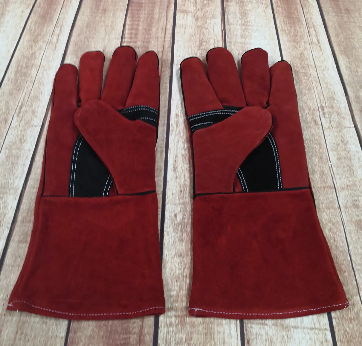 High Quality Full Grain Heat Resistant Leather Welding Gloves Safety Work Protection for Welding Welding Soldering Supplies supplier