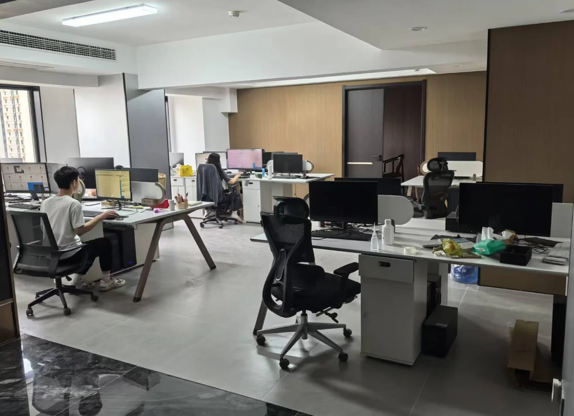 Yiwu Yuneng E-Commerce Co., Ltd. 1