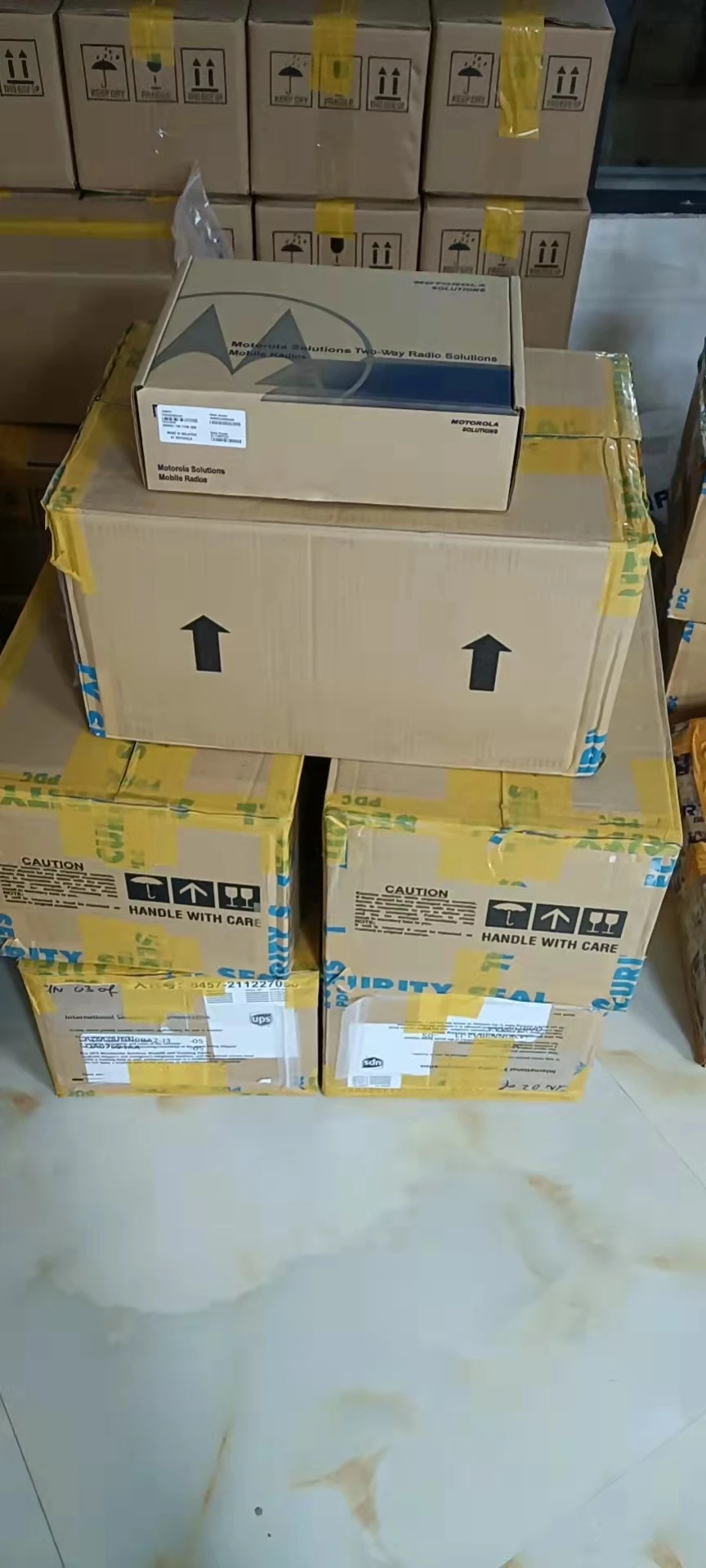 Apx4000 P25 Portable Radio Apx2000 Compact And Powerful Public Safety ...