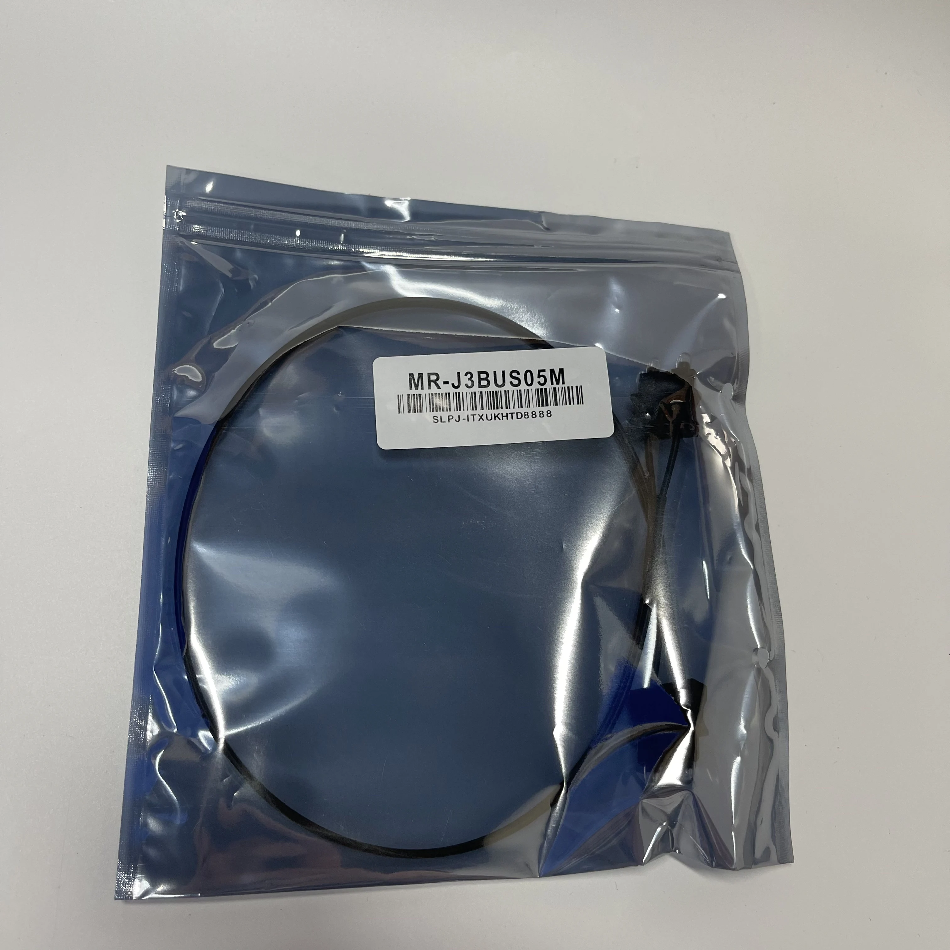 Mitsubishi Servo Bus Cable MR-J3BUS05M Mitsubishi Servo Bus Cable MR-J3BUS05M