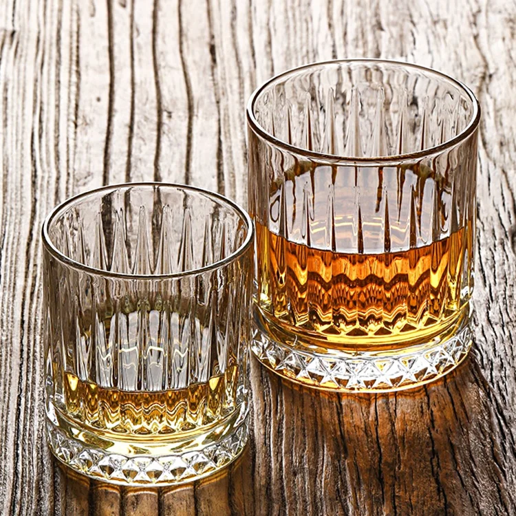 Luxury Ribbed Diamond Pattern Whiskey Glass Heavy Base Lead Free Crystal Old Fashioned Rocks Glass for Bar