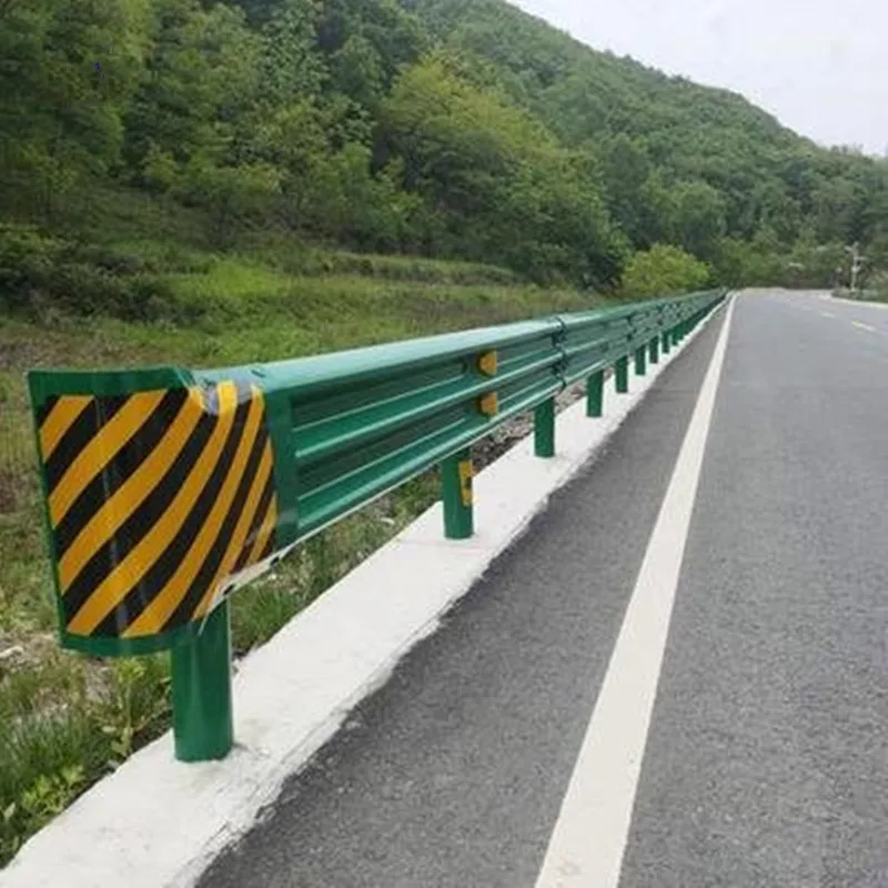 Galvanized Safety Wave Protective Fence of Expressway