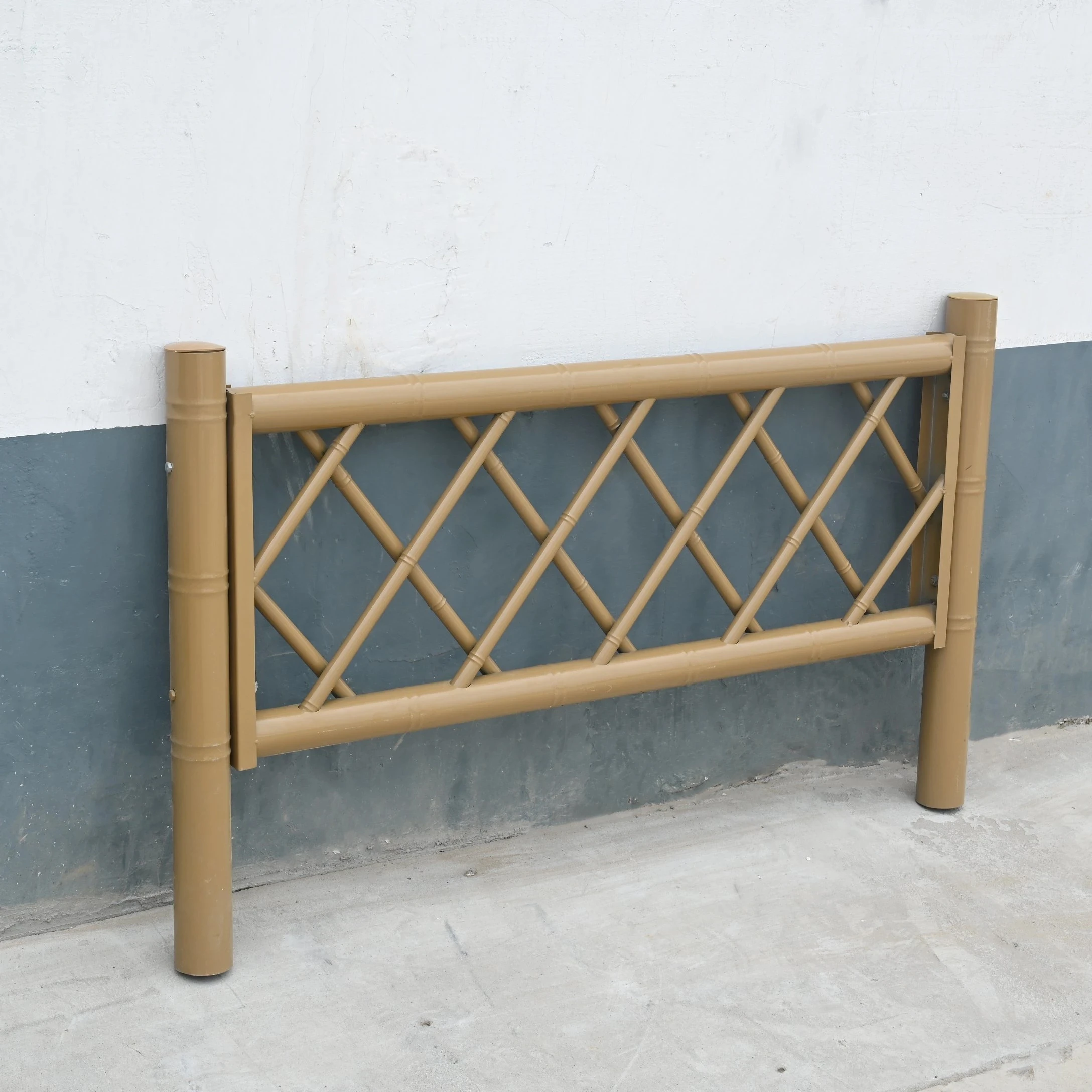 Steel Tube Faux Bamboo Lattice Garden Fence Panels Metal Artificial