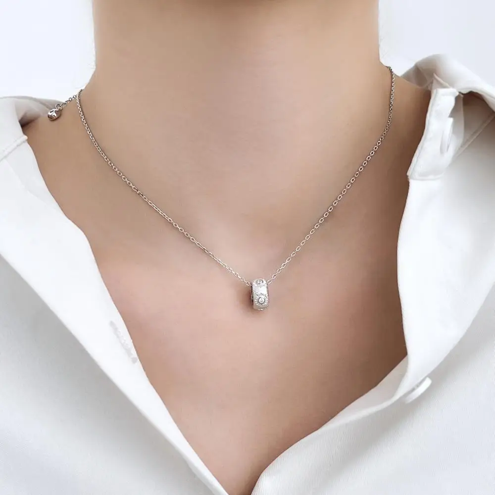 KAKODIY gold-plated luxury fashion 925 sterling silver jewelry pendant women's round tire shape necklace detail 3