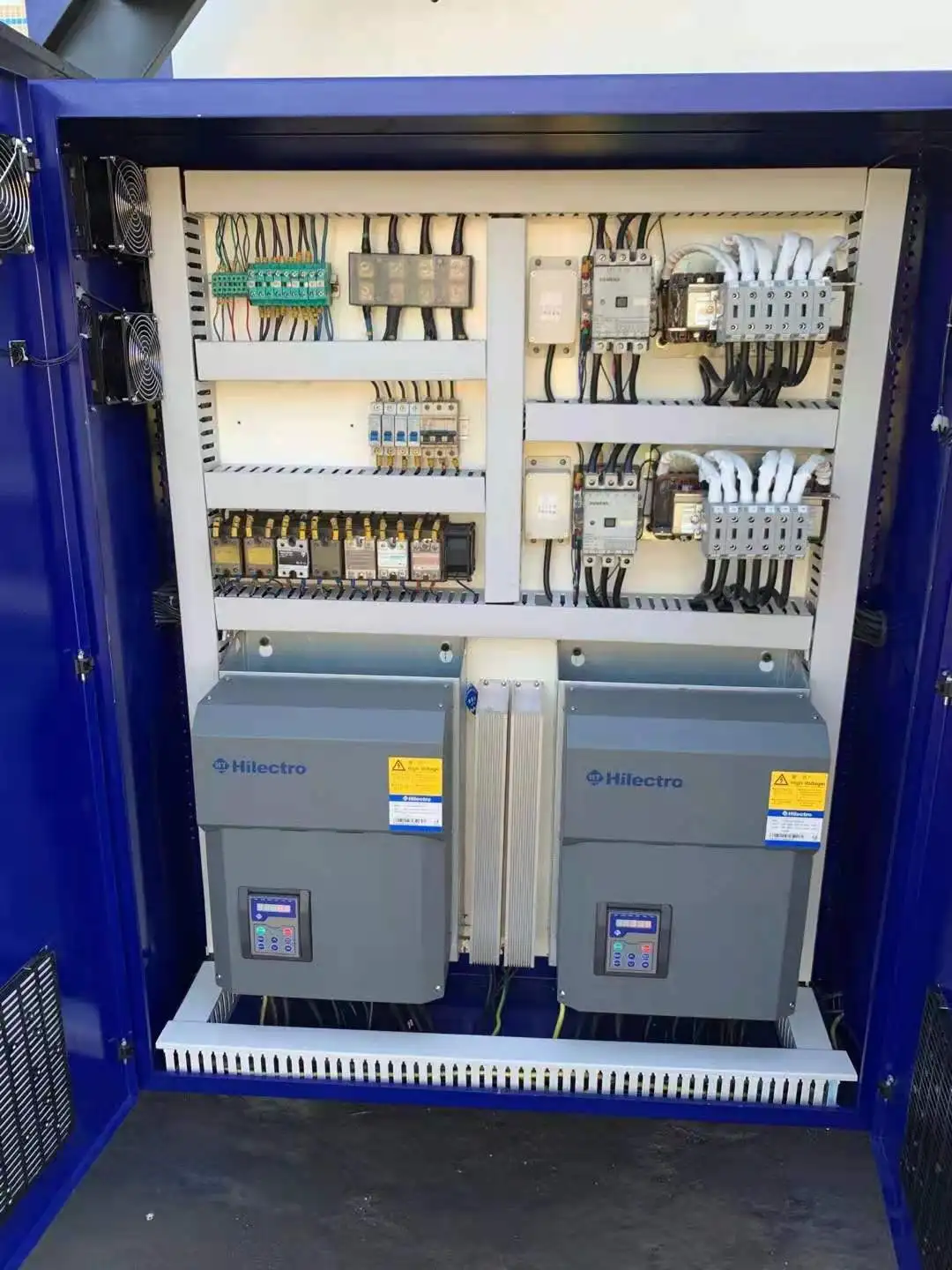 Продажа 1600 тонн б/у машины для литья под давлением и 1600 тонн серводвигателя HAITIAN1600 95% Новинка