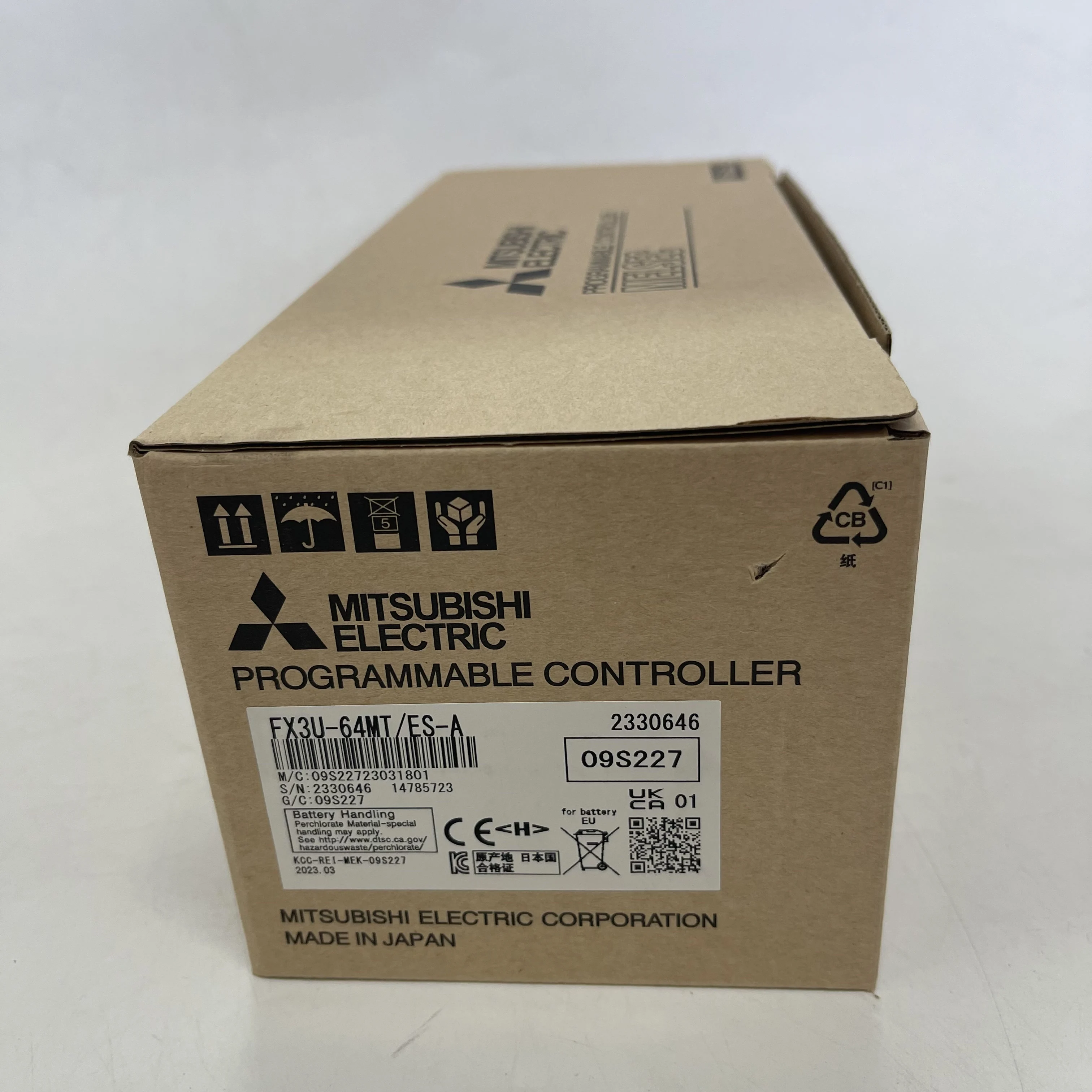 Mitsubishi Programmable Logic Controller PLC FX3U-64MT/ES-A