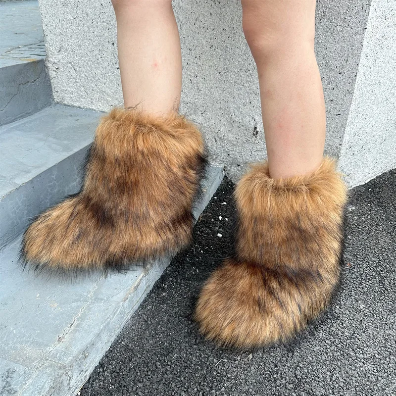 Bottes avec garniture de fourrure - Canada