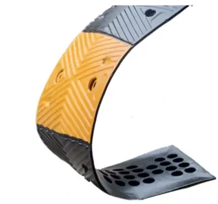 Flexible Road Driveway Reflective Rubber Car Ramp Traffic Calming Rubber Speed Hump details