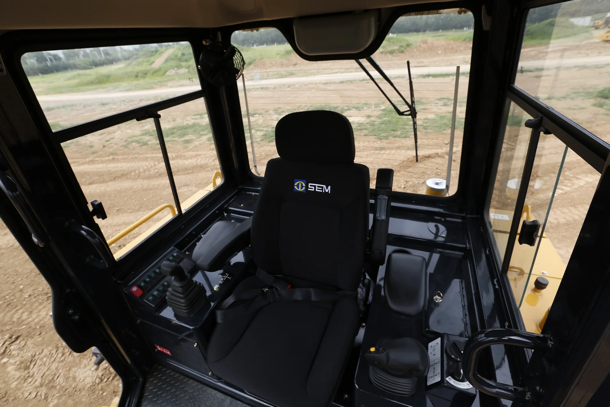 Бульдозер S-E-M 822D 818F со скидкой