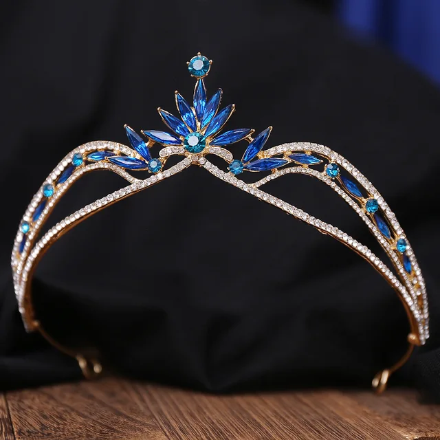 Korean-style Simple and Sweet Bridal Crown an Alloy Rhinestone Princess Crown Set with Crystal Leaves Noble and Elegant Tiaras