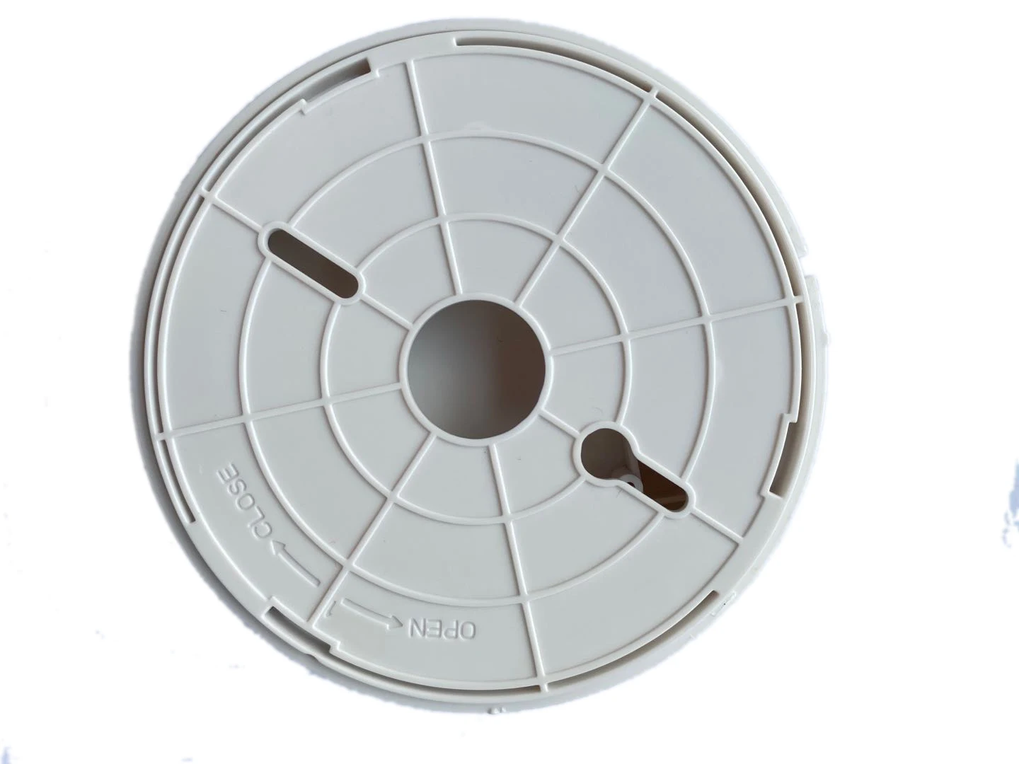 9DC New Style Plastic Smoke Detector Case with Alarm Champer and Battery Replacement Features