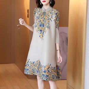 Autumn Latest Design Plus Size Women's Clothing European and American Style Fashionable and Retro Printed Pleated Dress