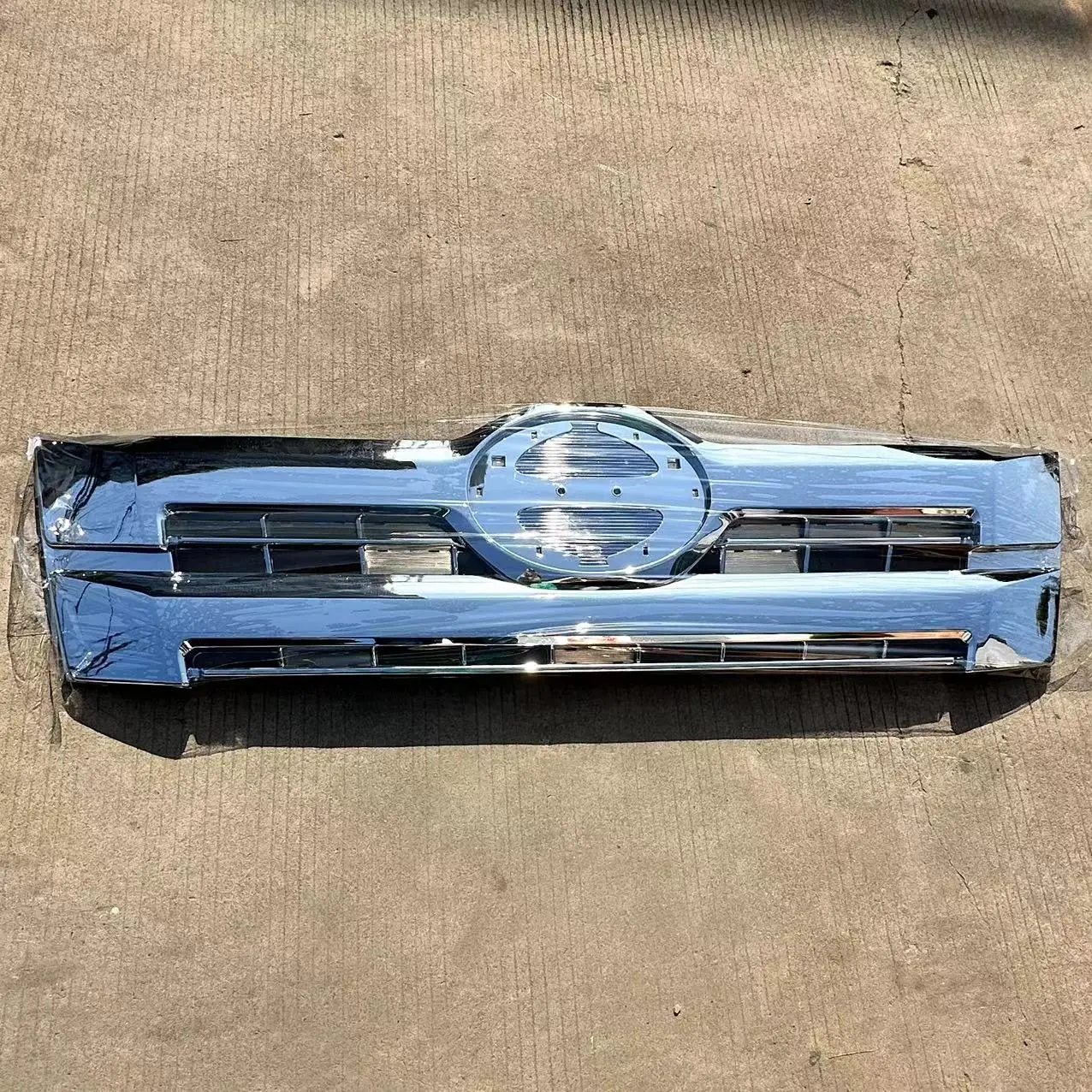 Japanese Truck New HIN 500 Chrome-plated Grille
