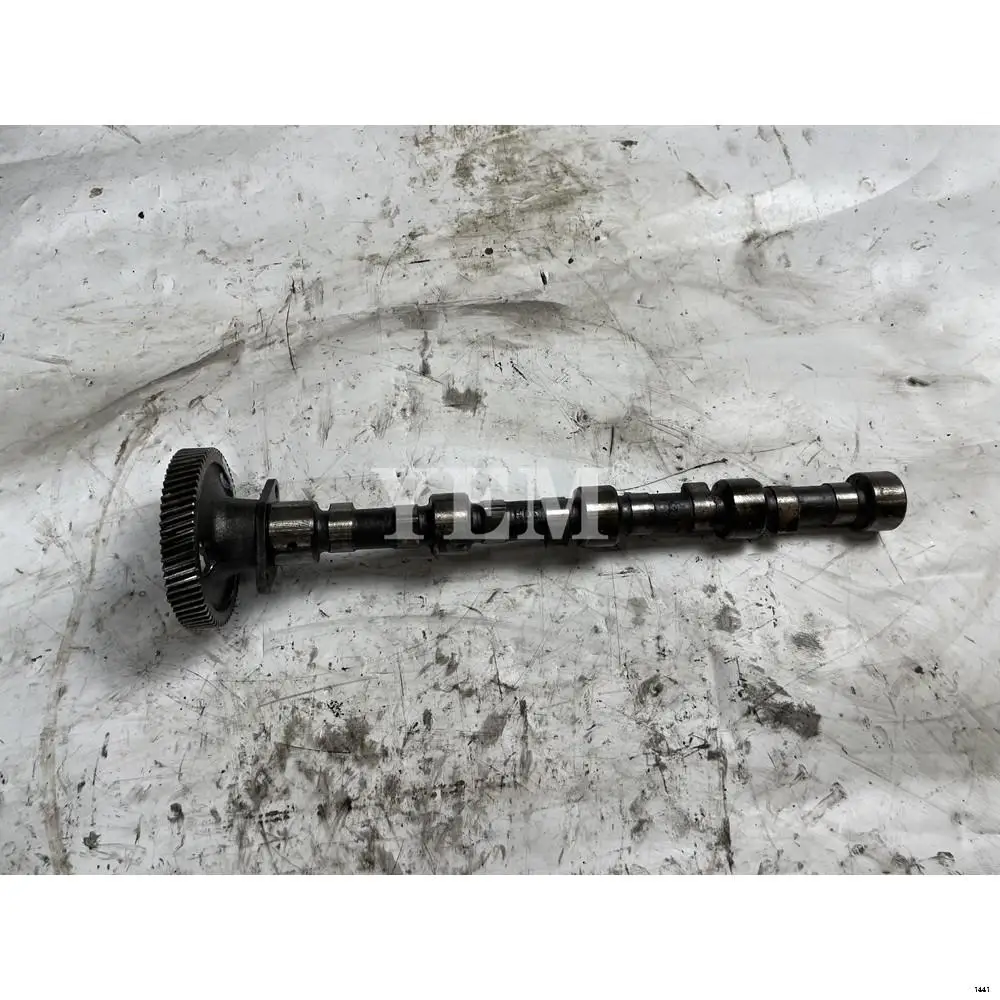 V1702 Camshaft Assembly for Kubota Spare Parts Construction Machinery Parts