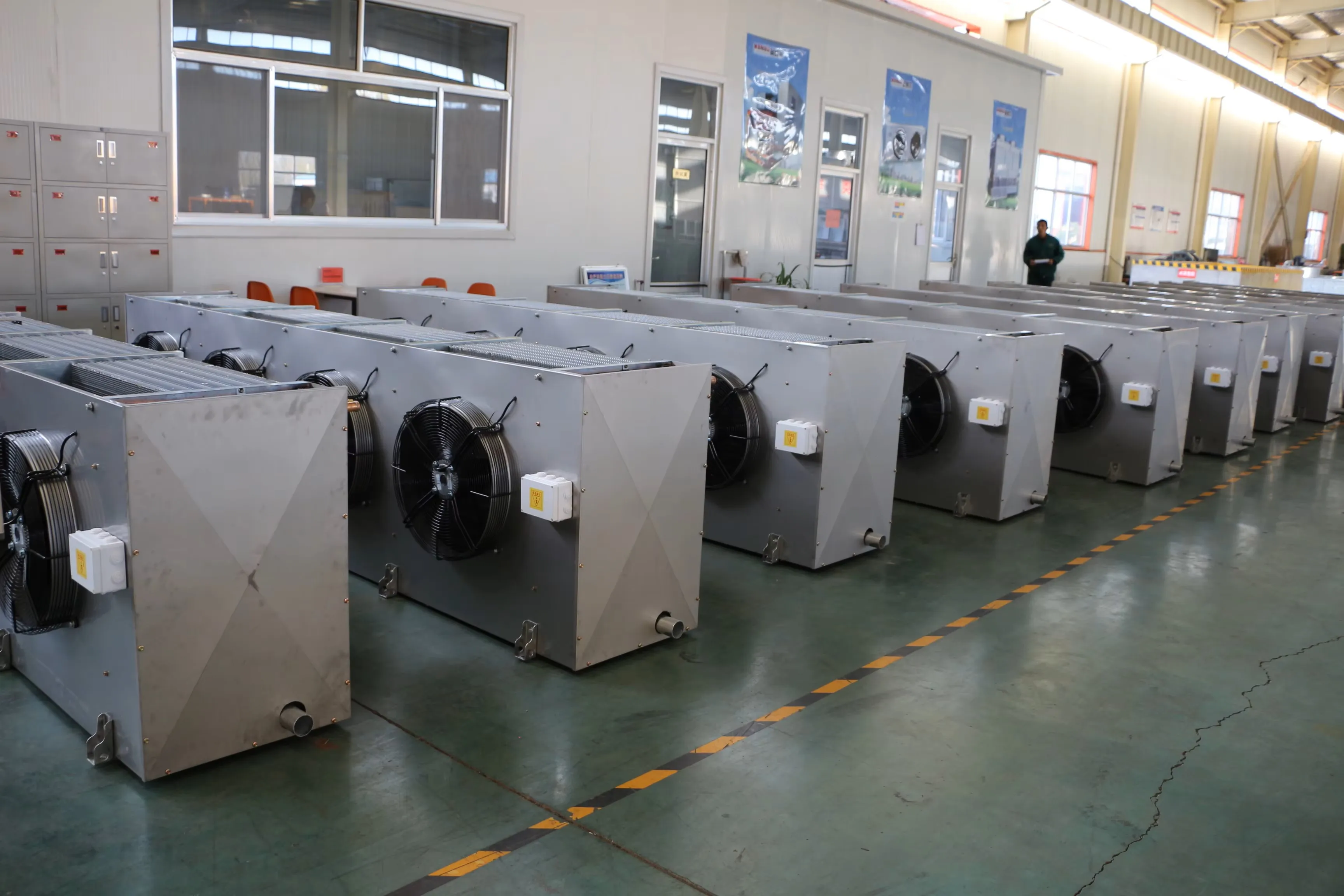 Commercial air cooling unit with copper pipes for cold rooms, food storage and supermarket freezers