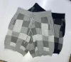 Pantaloni grigi