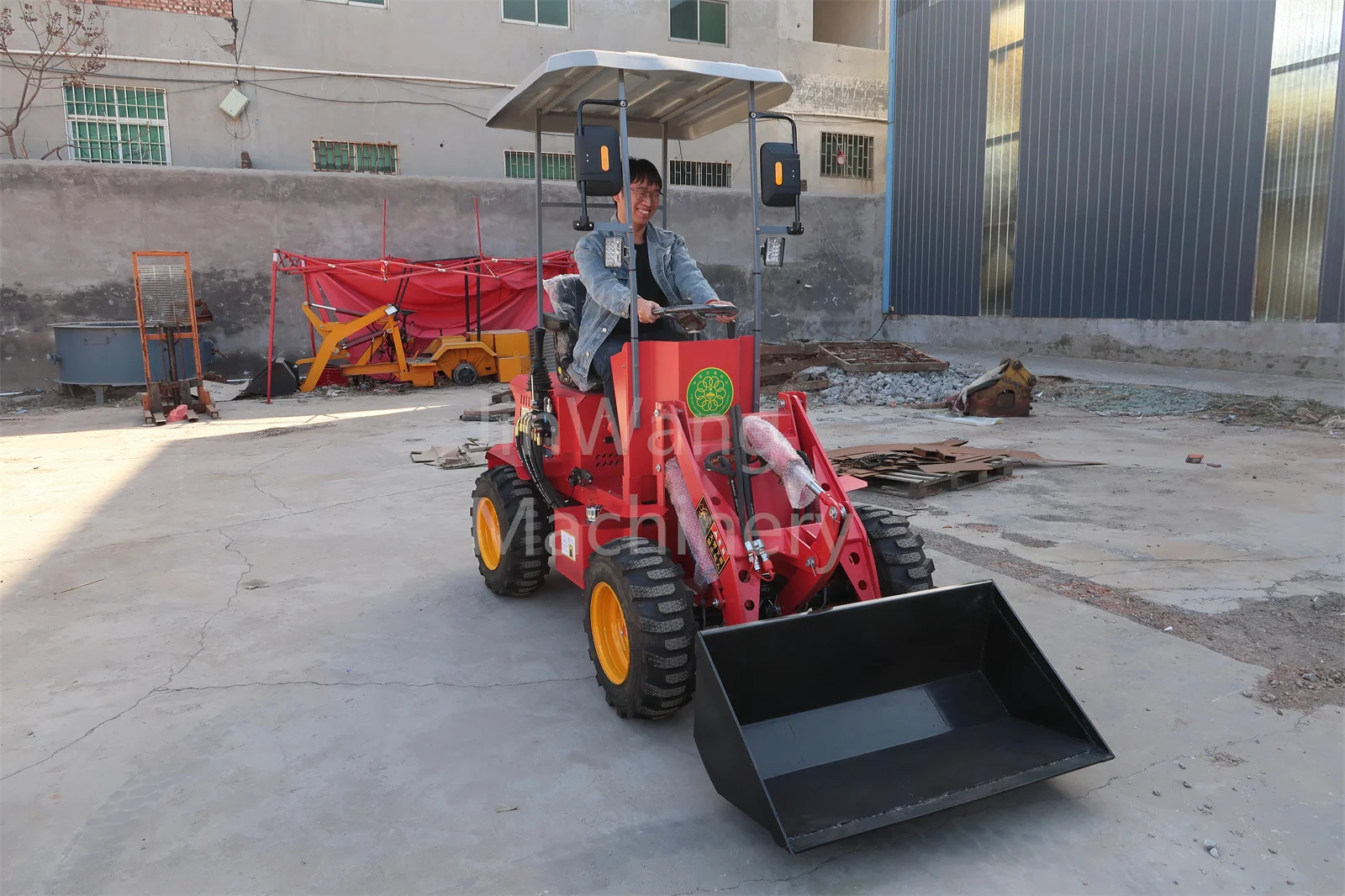 JINWANG Small 4 Wheel Mini Wheel Loader 400kg Compact Wheel Loader Heavy Machinery Loader