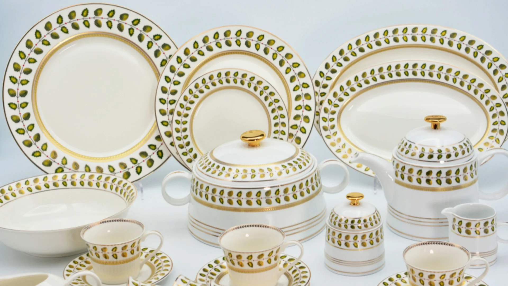 Luxury Porcelain Bone China Dinnerware Sets For 12 People Home Hotel