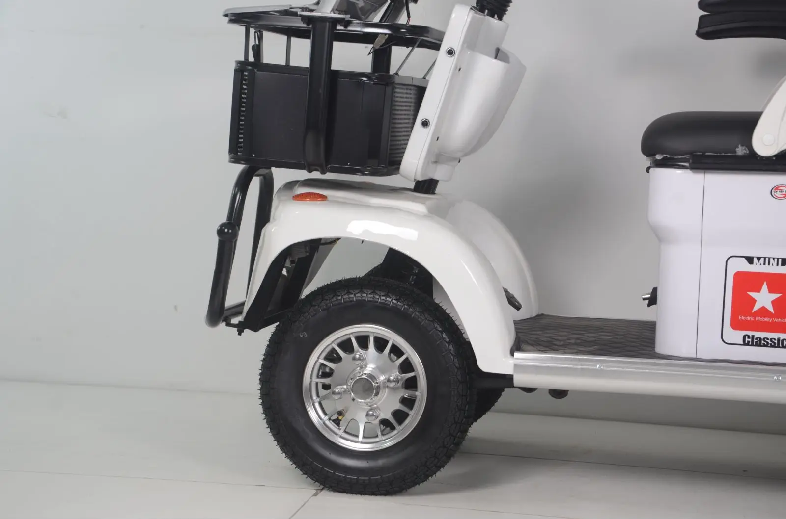 Vehicle Mobility Scooter Leisure Electric Quadricycle Quad Bike With