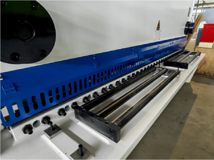 6m Length 16mm Guillotine CNC Shearing Machine for Metal Cutting