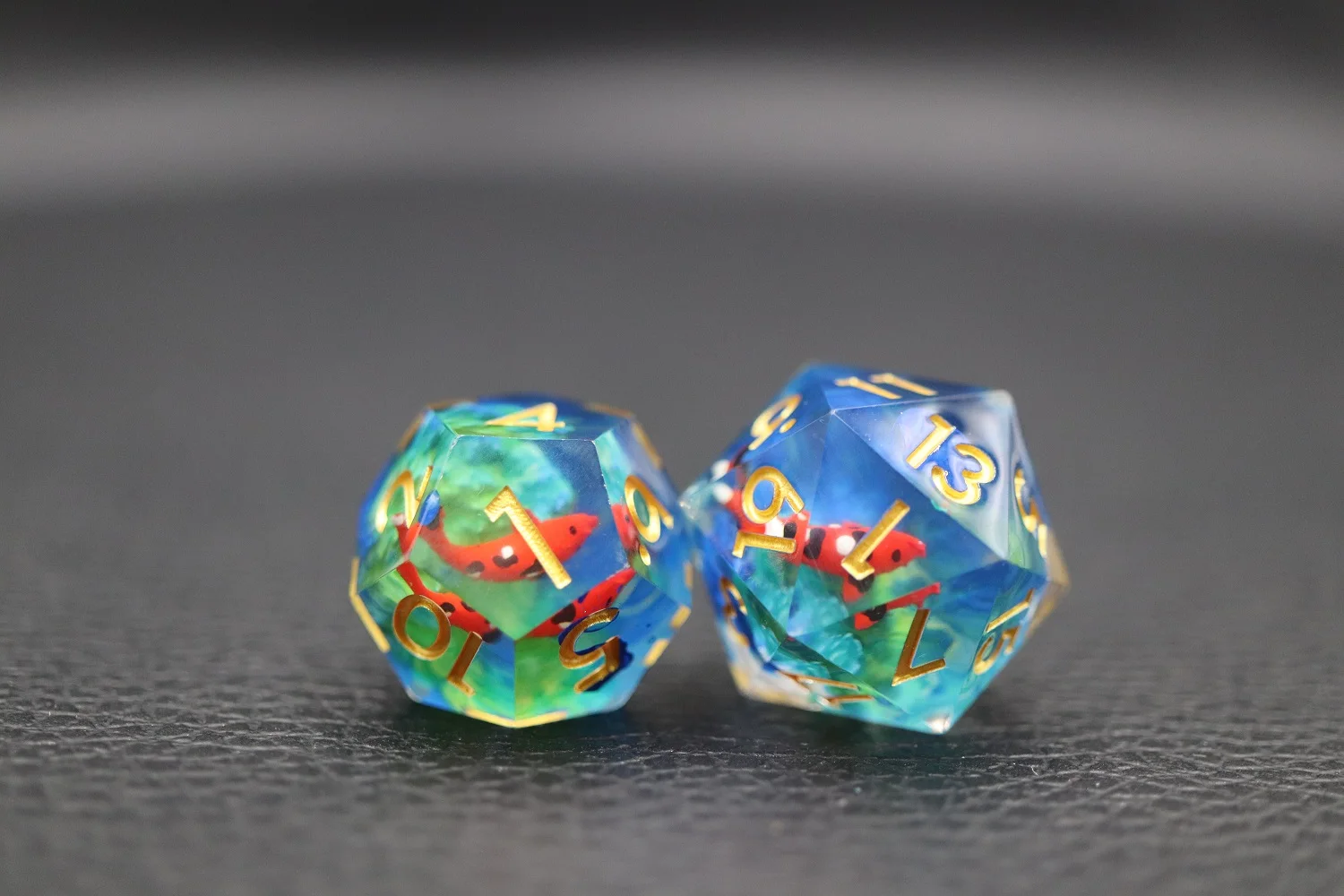 Custom Lightweight RPG/DND Polyhedral Resin Dice Colored Board Game Inclusions High Quality Die for Gaming supplier