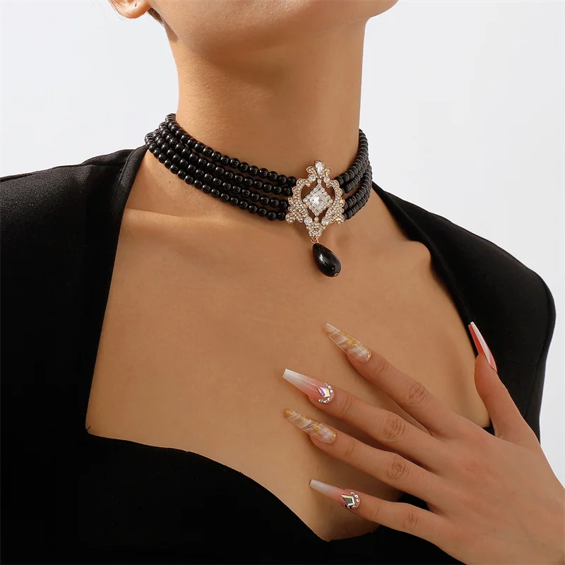 Wholesale Women's Jewelry - Elegant Pearl Necklace