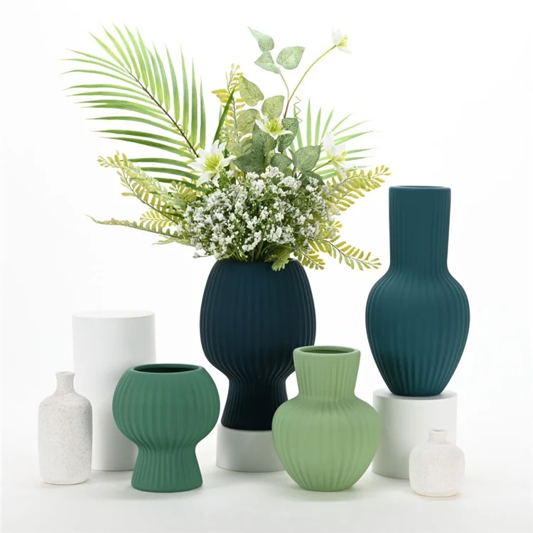 Moden Desktop Decoration Custom Striped Matte Living Room Nordic Vase Flower Vase Home Decor Ceramic Vase