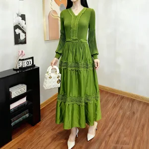 Factory Direct Spot Summer Casual A-Line Pleated Design Lantern Sleeve Long Sleeve Lace Patchwork Dress Free Size Miyake Dress