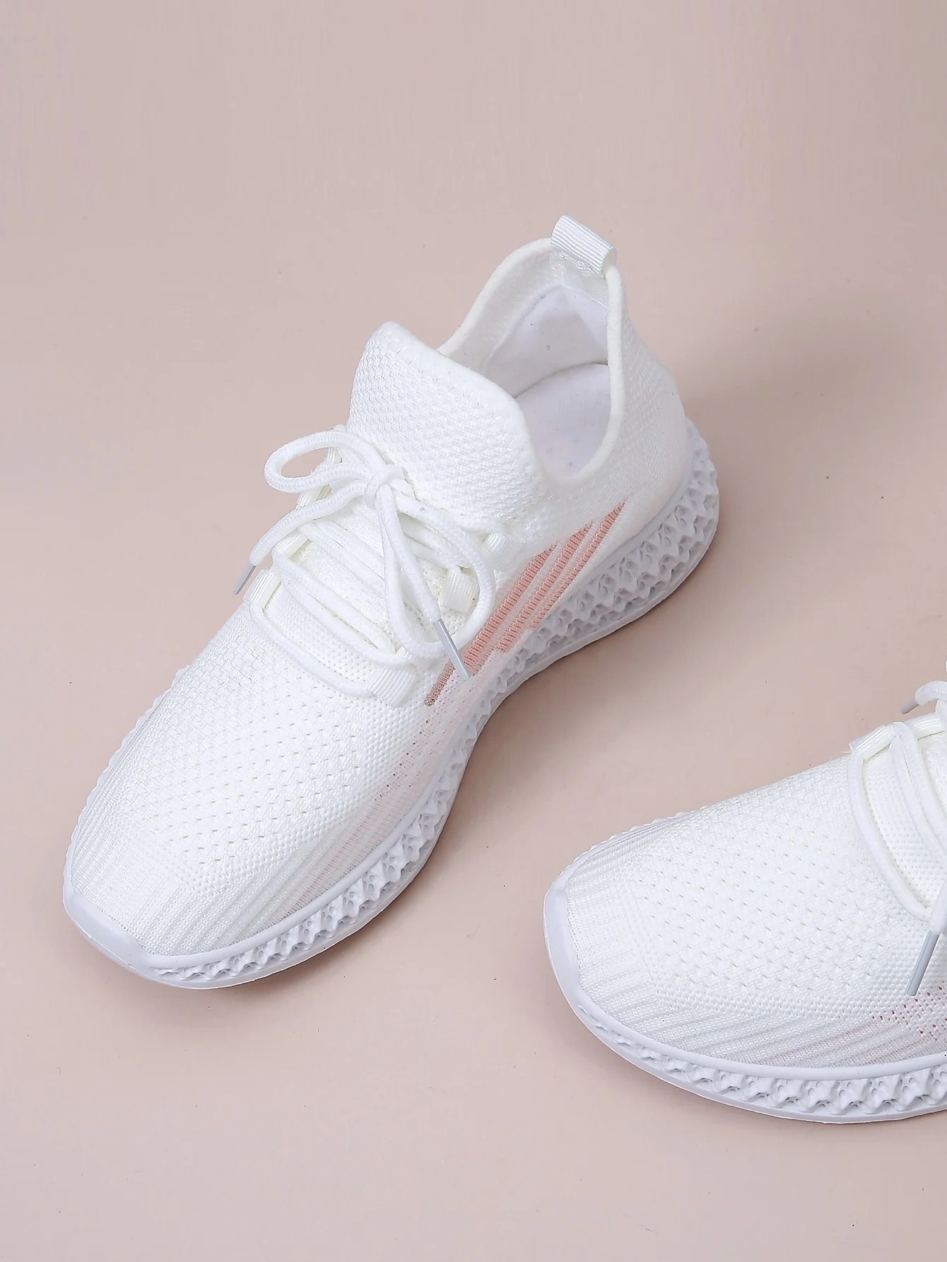 Последняя мода дешевая цена женская спортивная обувь женские кроссовки для бега обувь