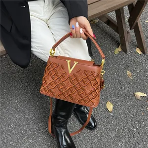 2026 New Fashion Women's Top Handle Handbag Embossed Pattern with Metal V Decoration PU Leather Crossbody Shoulder Bag for Lady