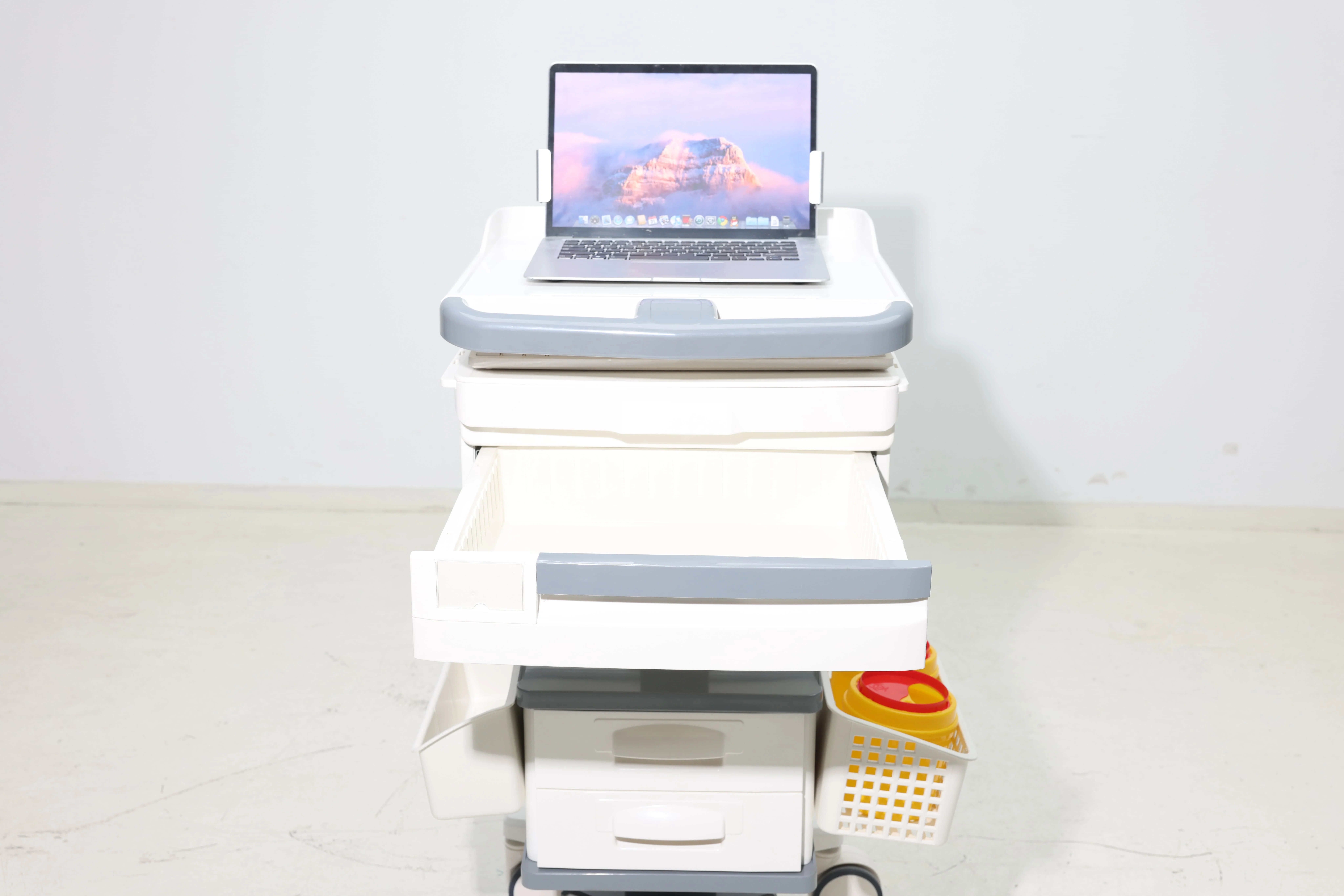 Modern ABS Height-Adjustable Medical Computer Cart with Keyboard Tray Storage Drawers for Hospital Hotel Dining Nursing Stations 5
