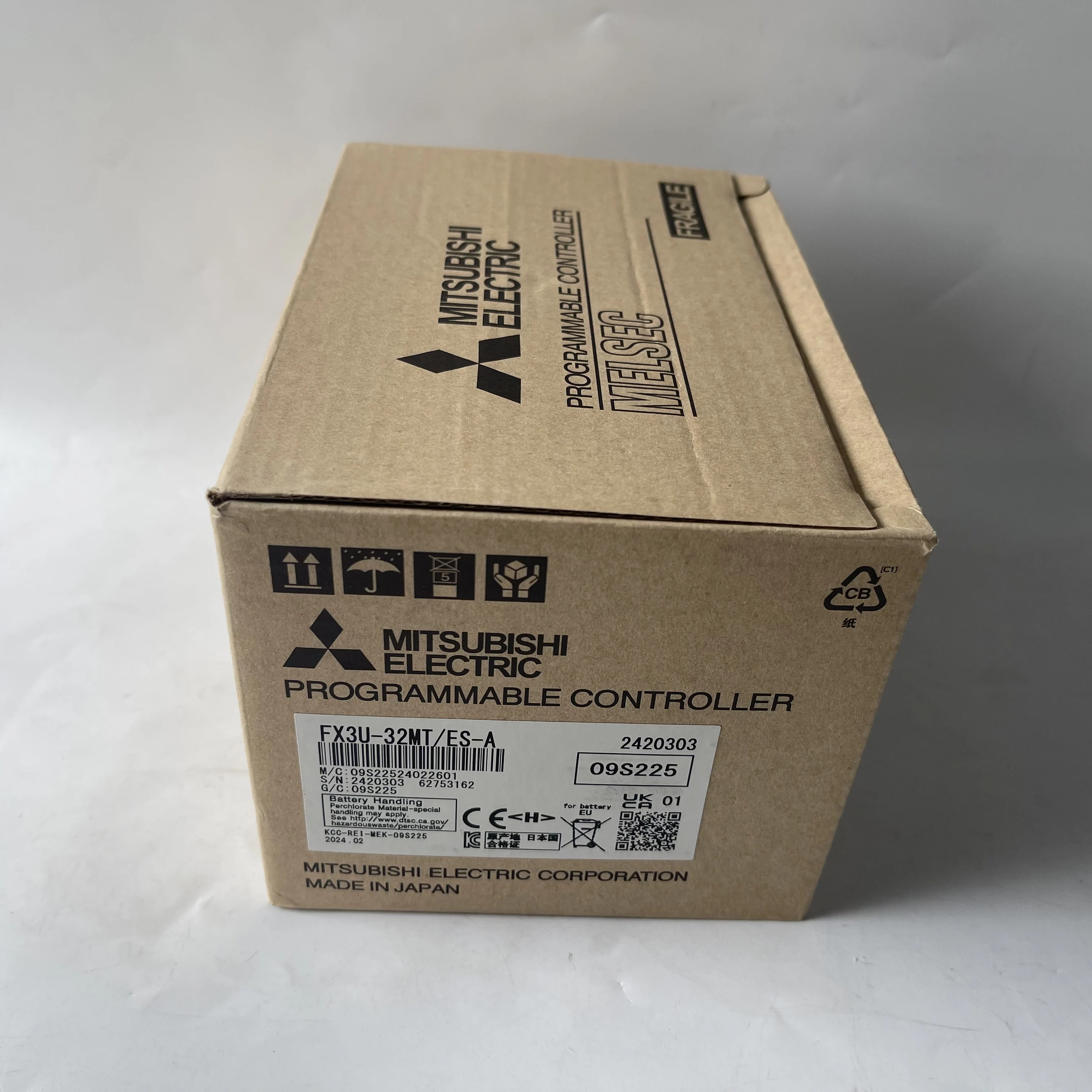 Mitsubishi Programmable Controller FX3U-32MT/ES-A Mitsubishi Programmable Controller FX3U-32MT/ES-A