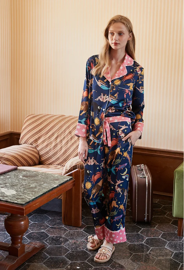 Wholesale Luxury Silk Pajamas Comfort Style Combined