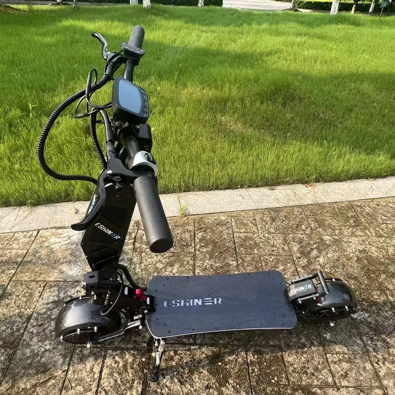 Fast Speed Powerful Acrylic Deck Cover Lights 30ah 40ah 50ah 72v 60v 11 Inch Electric Scooter with Twist Throttle for People