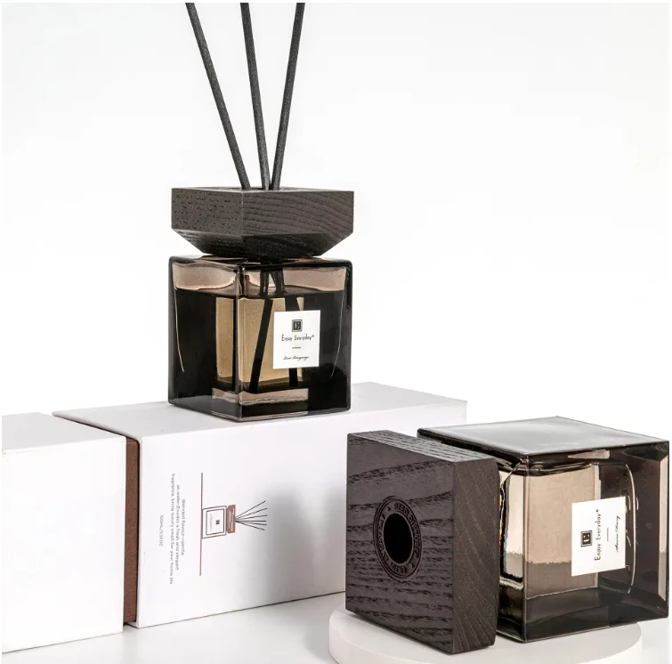 product hot selling premium aromatherapy glass elegant durable scent 200ml essential oil home decor reed diffuser sets-2