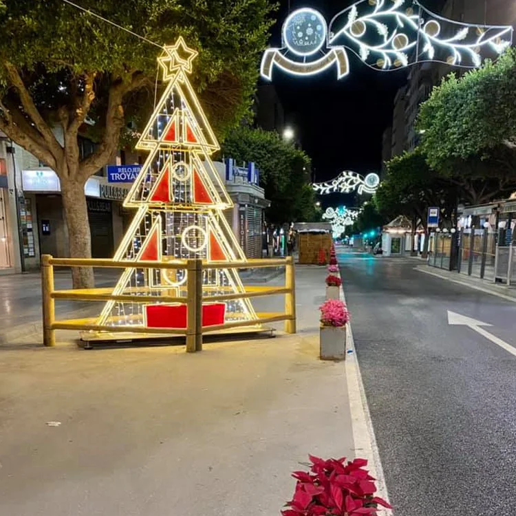 LED Lighting Purple Christmas Tree With butterfly Ornaments for Mall Square Theme Park