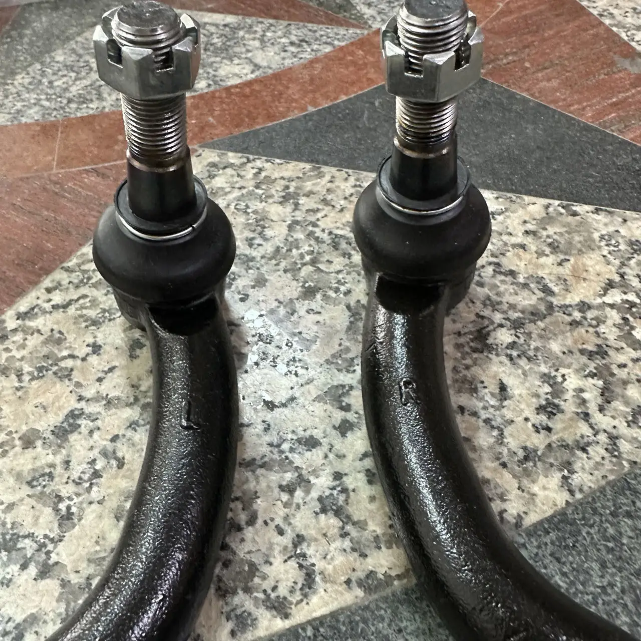 End Sub-Assy Tie Rod 45046-29565 for Hiace 2005-2018 - Reliable