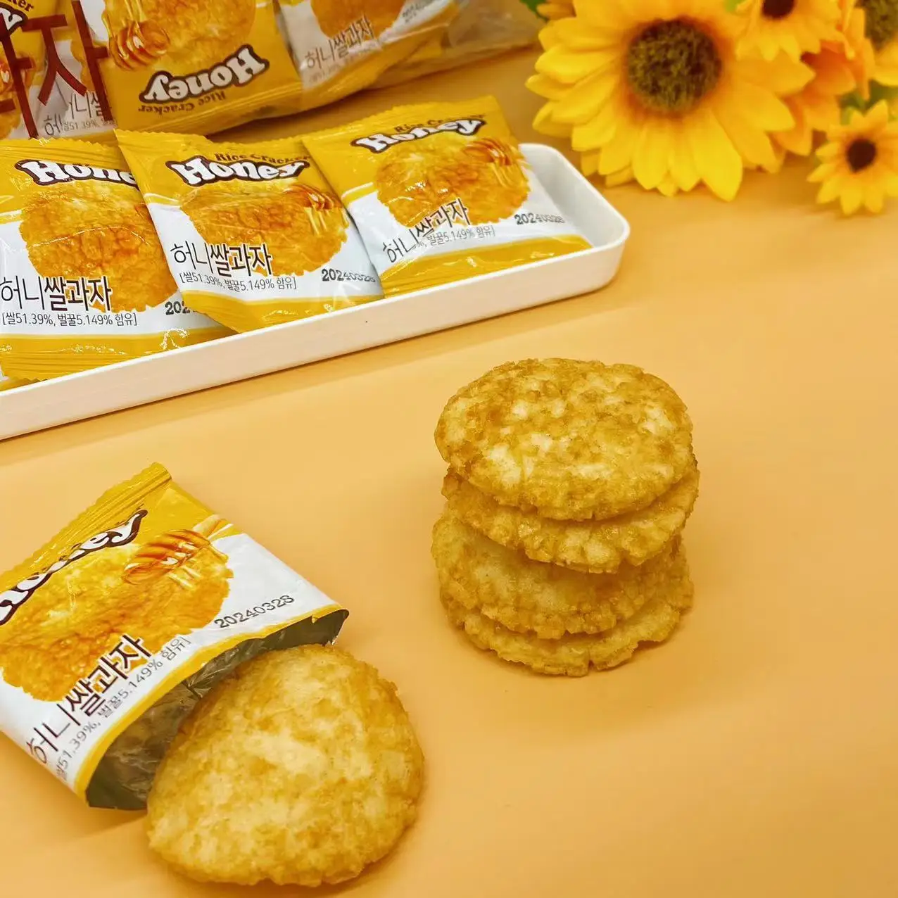 Korean Popular Snack Sweet Rice Cake Crunchy Biscuits Fried Honey Rice Cracker factory